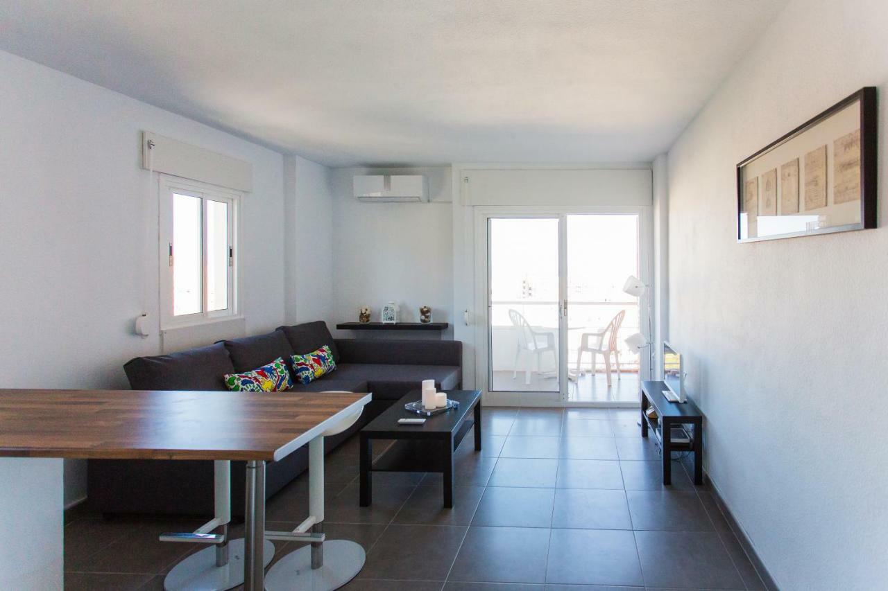 Central Apartment With Nice Views Benalmadena Bagian luar foto
